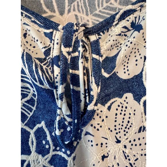 SJS Blue White Floral Sleeveless Stretch Blouse - 1X - Picture 3 of 7